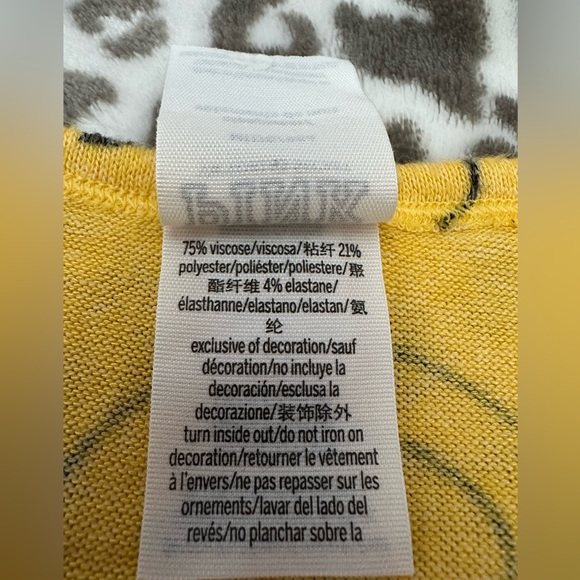 PINK Victoria’s Secret Smiley Face Sleepwear Pajama Top in Yellow Orange Medium - Picture 13 of 17